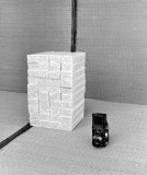 死亡笼罩下的民生：战后日本的黑市交易