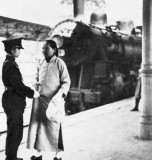 日军铁蹄下的中国女警