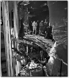 17张诡异老照片：自杀式小坦克、飞机撞大树