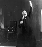 “魔性”摆拍：未曾毁掉的希特勒底片曝光