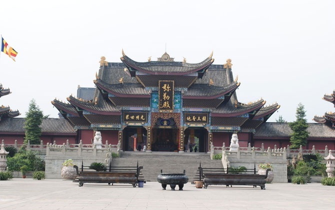 佛教圣地峨眉山