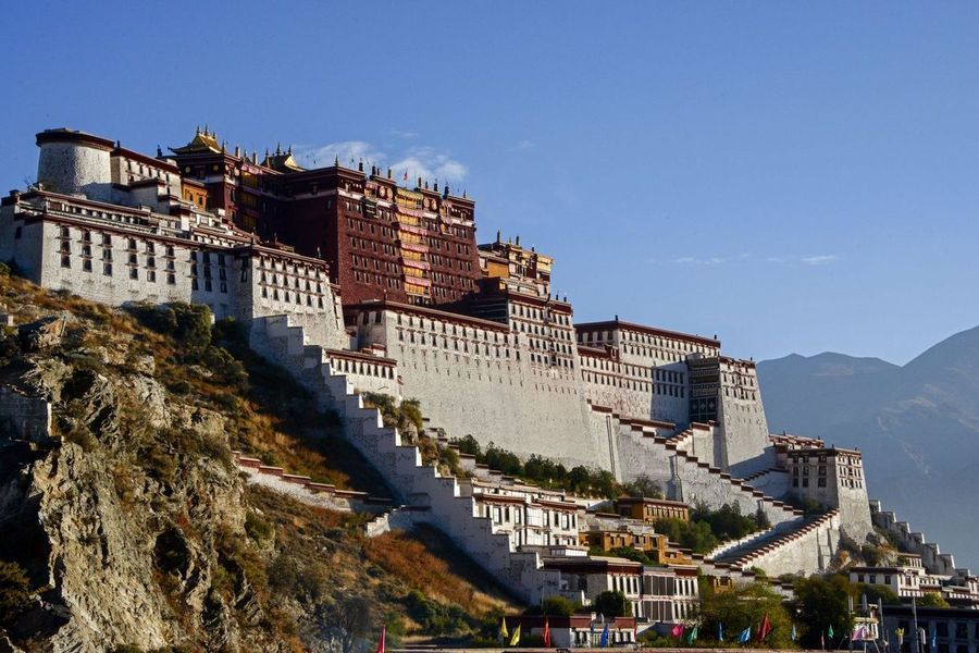 西藏最高的建筑是什么 67296_254366_924465.jpg