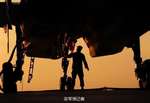 空军机务兵是干嘛的?两年能退伍吗 会不会被强