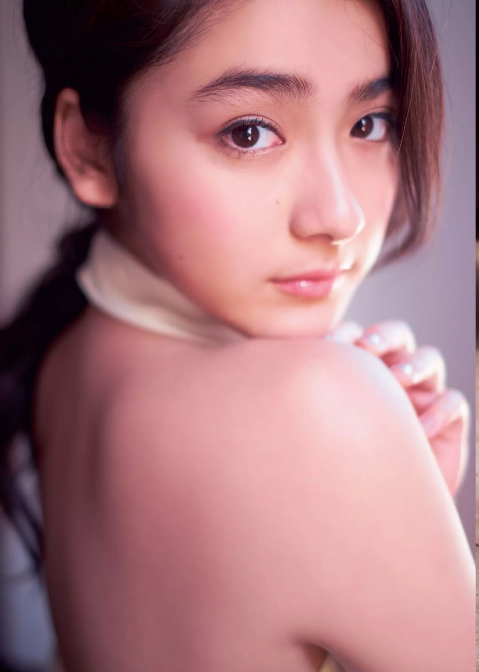 撕内衣试玩_公交咸猪手撕美女内衣(3)