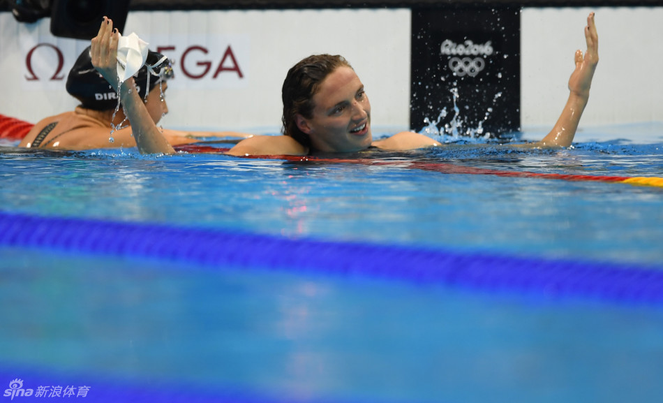 女子400米混霍斯祖打破世界纪录夺冠