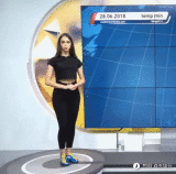 猝不及防的一个足球