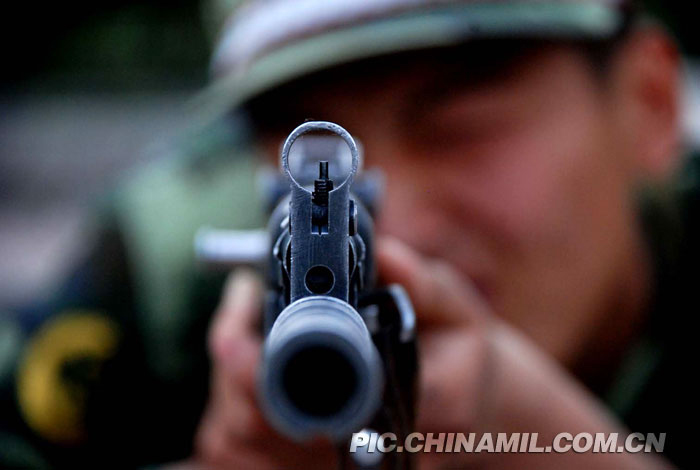 武警用88式狙击枪练技能