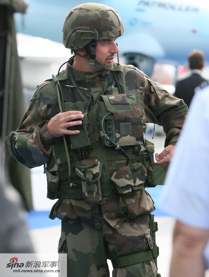 法国未来士兵系统配用的法玛斯改进型步枪