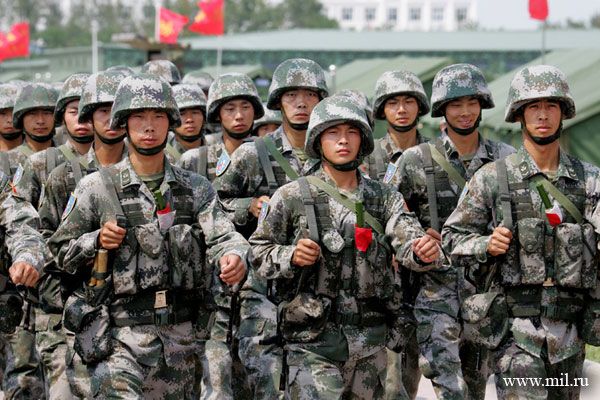 解放军参演部队单兵装备先进