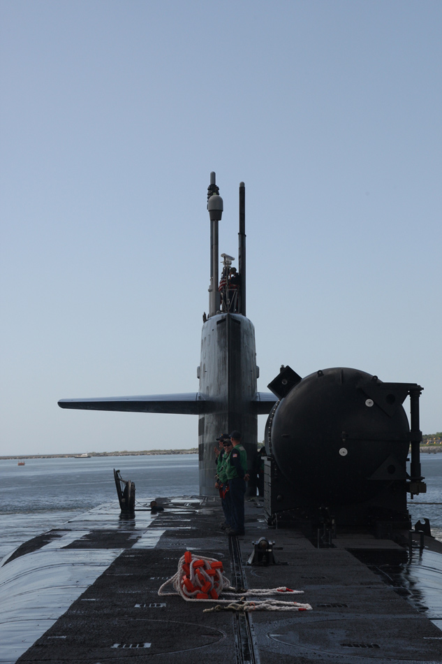 海军ssgn-729佐治亚号巡航导弹核潜艇抵达佛罗里达州的卡纳维拉尔港
