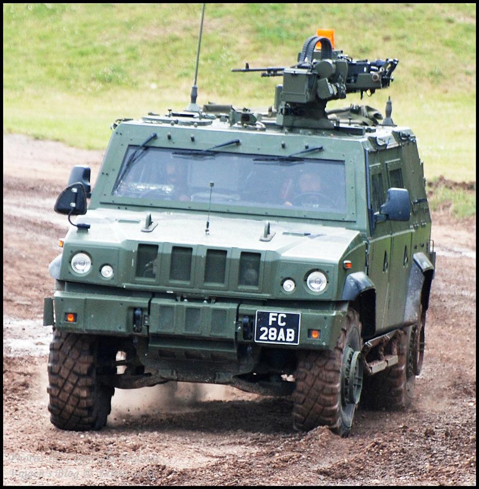 意大利依维柯防务车辆公司的lmv轻型多用途车