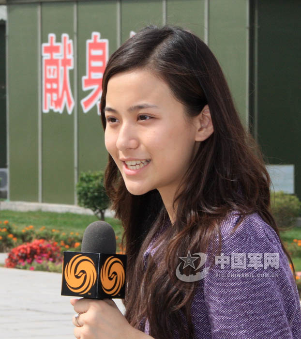<em>凤凰卫视美女</em>主播(<em>记者</em>乔天富摄)_新浪图集_新