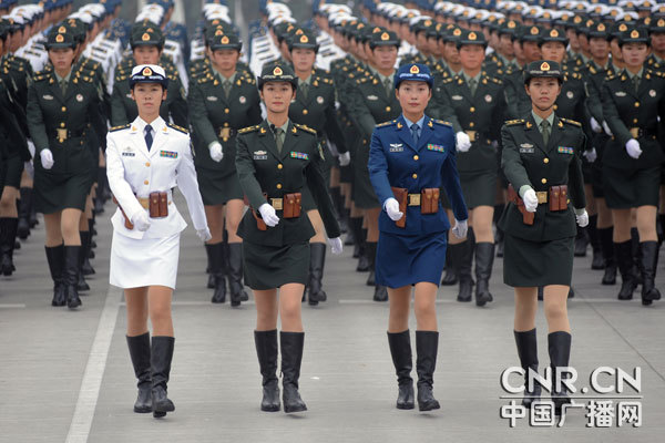 三军女兵方队三名领队还没有确定