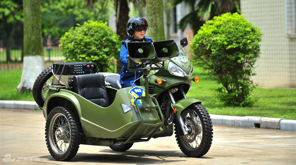 多少岁不能开三轮摩托车 529_811_820526.jpg