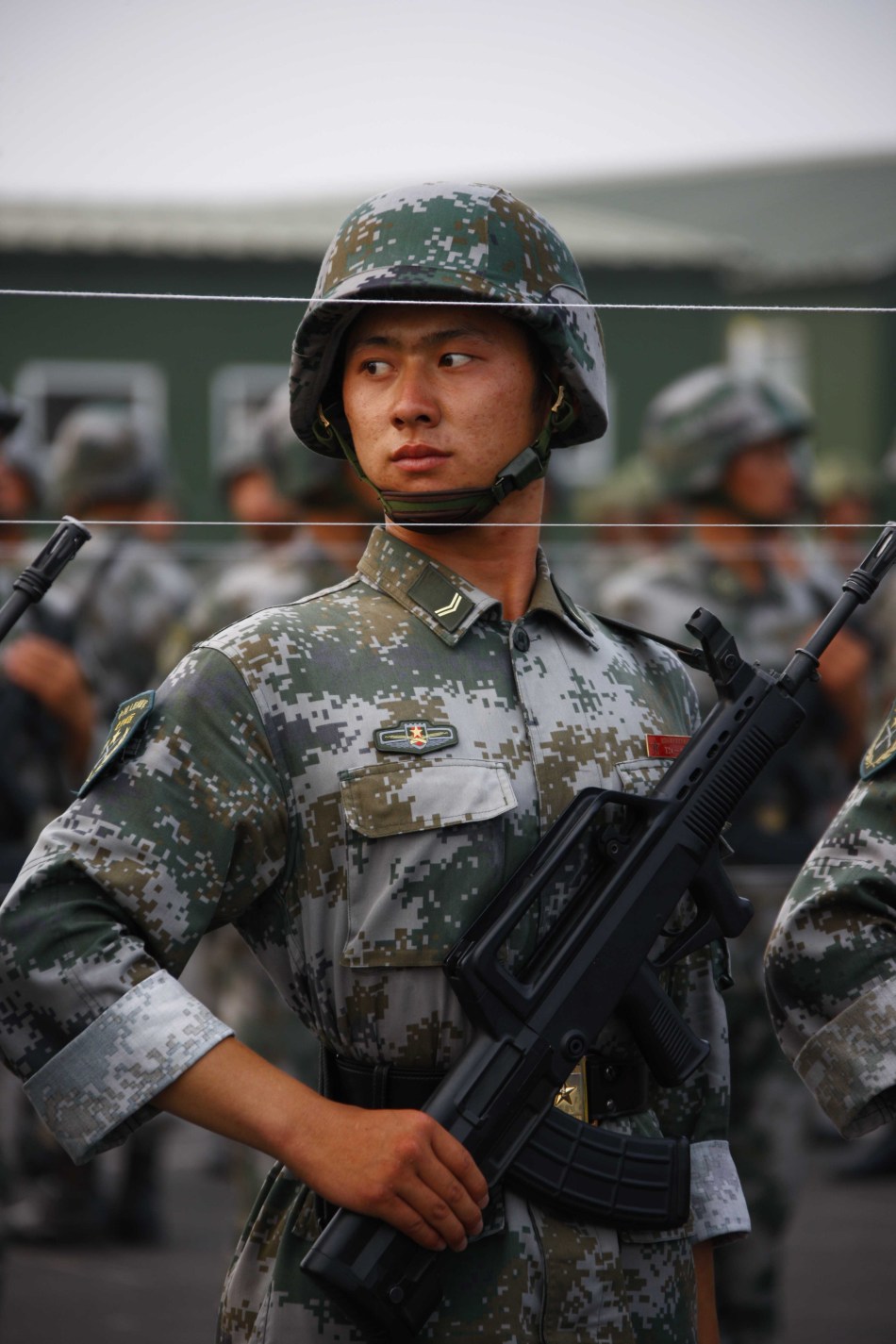兵哥哥曲谱_帅气兵哥哥(2)