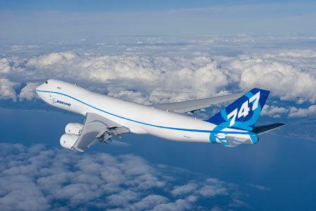 波音公司有史以来最大机型波音747-8型商用飞机8日在美国华盛顿州