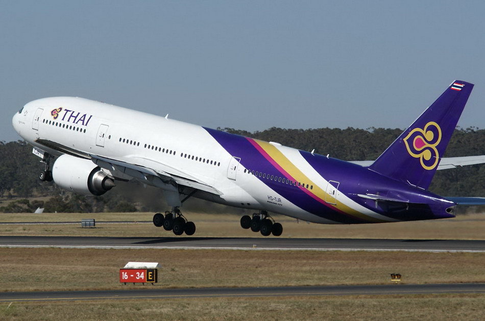 日本航空波音777-246型客机