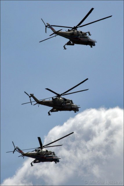 俄罗斯空军家底尽出!老毛子看来比中国空军猛