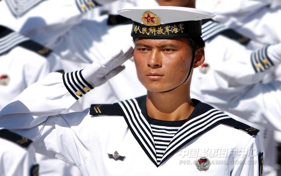 官方曝光强大的中国海军舰队:但是现在吹牛未免太早