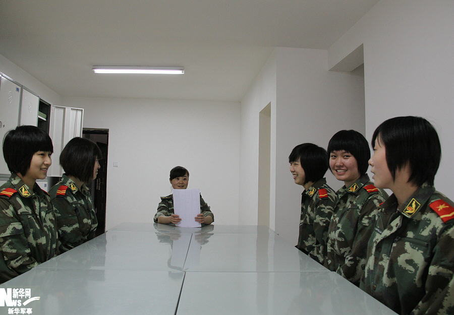 武警80后女警官军事技能过硬爱好唱歌跳舞(第