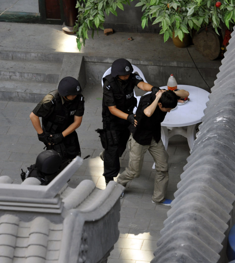 北京刑警开始全员培训居民楼四合院抓捕技能_高清图集_新浪网