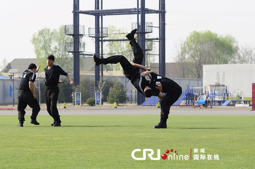 環首都七省區市特警齊聚北京進行作戰技能大比武
