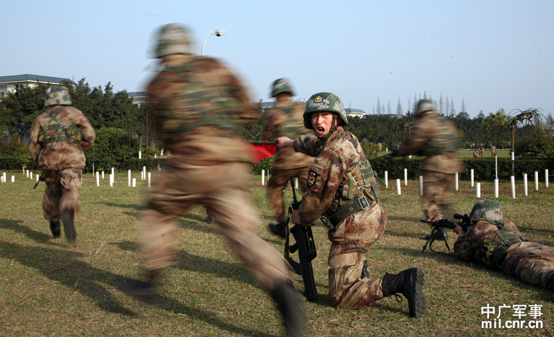 成都軍區練遭空襲實戰條件下機動行軍能力