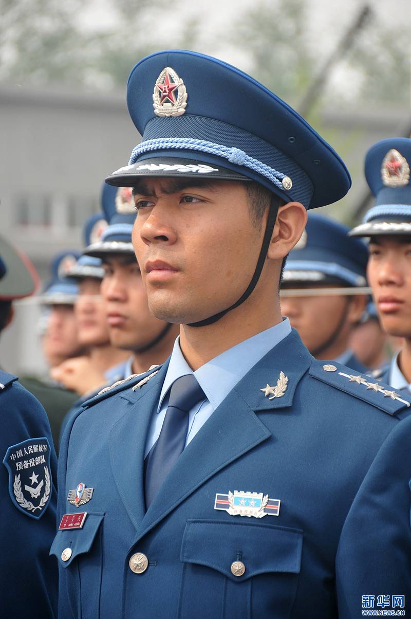 我军预备役部队换装07式军服_高清图集_新浪网