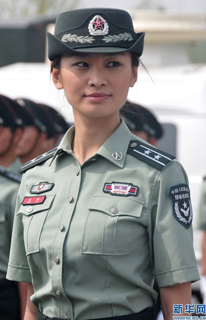 我军预备役部队换装07式军服_高清图集_新浪网