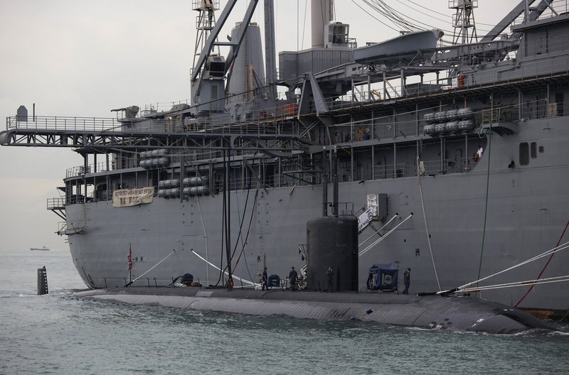 1 10 5月15日,美国海军洛杉矶级ssn-767"汉普顿号"核攻击潜艇及"