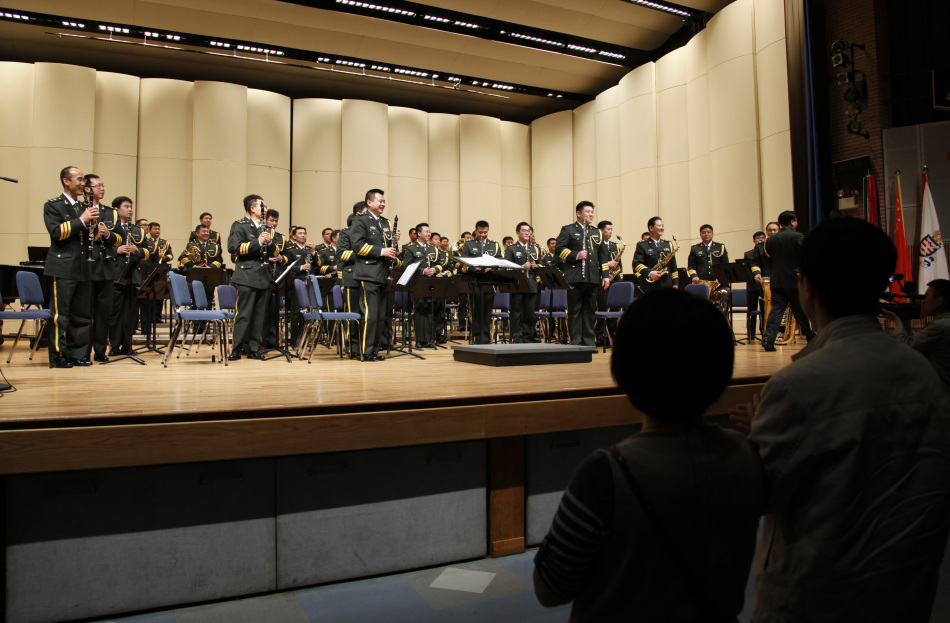中國人民解放軍軍樂團首次在美軍軍營演出