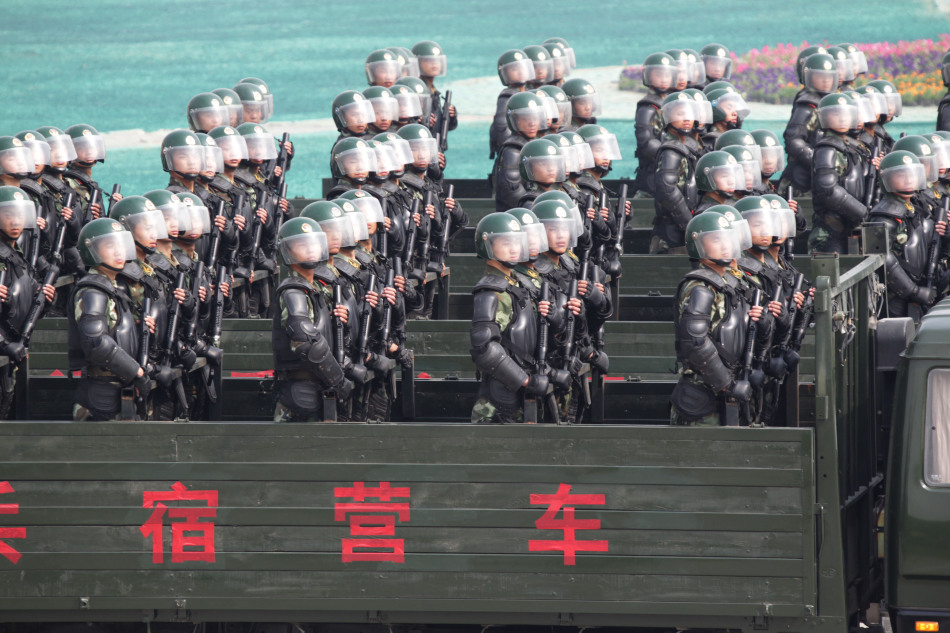 武警駐京機動部隊進行戰鬥力匯報演示