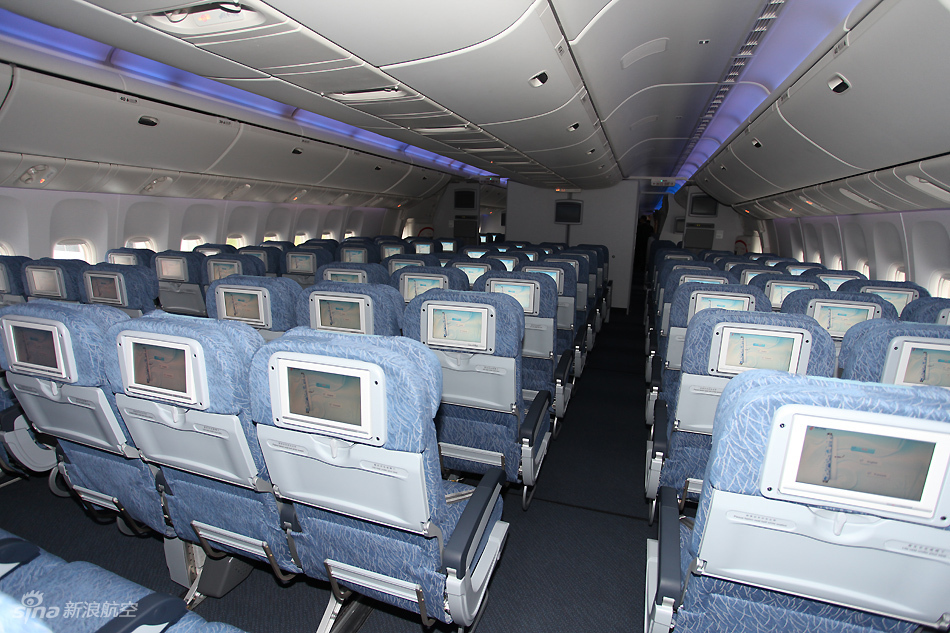 777-300er座位图,加航777-300er座位图 国航777-300er客机经济舱全图