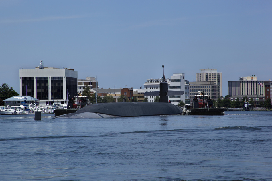 美軍SSBN-734田納西州號戰略核潛艇重新服役