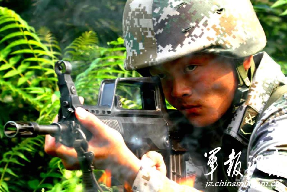解放軍大學生特種兵打破土耳其軍校3項紀錄