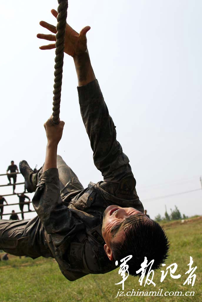 解放軍大學生特種兵打破土耳其軍校3項紀錄