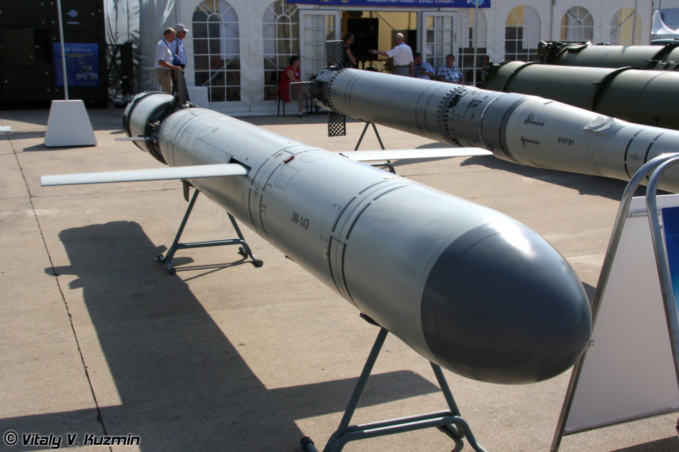 俄軍工展示三款潛射型俱樂部-S導彈武器