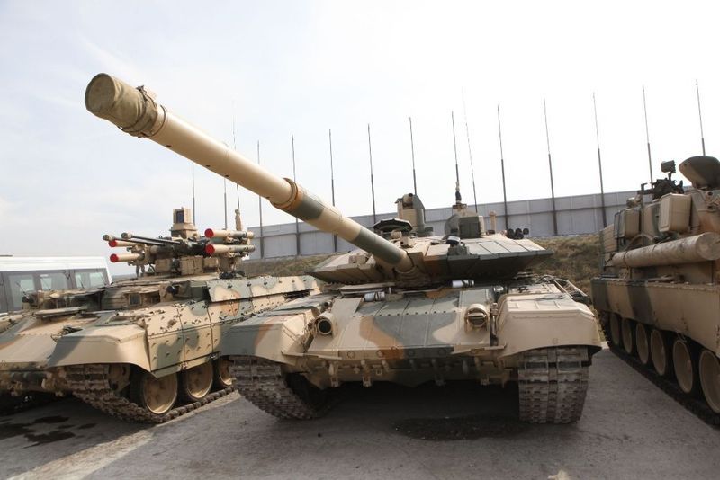 俄下塔吉爾武器裝備展開幕 最新型T-90M坦克亮相