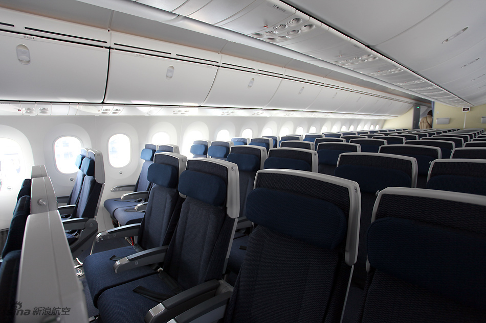 波音787梦想客机经济舱 - 新闻中心 - 佛山信息