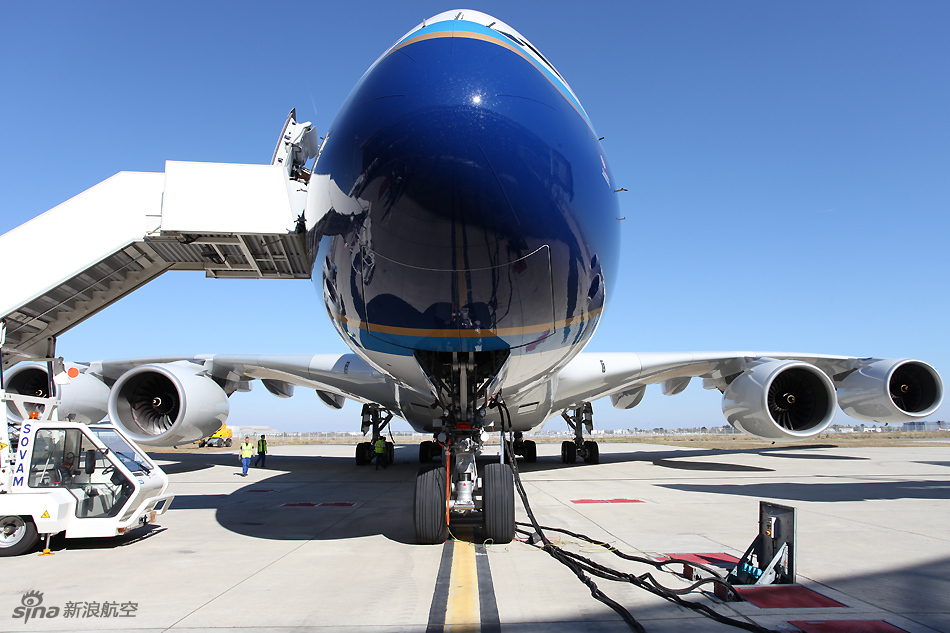 南航首架a380