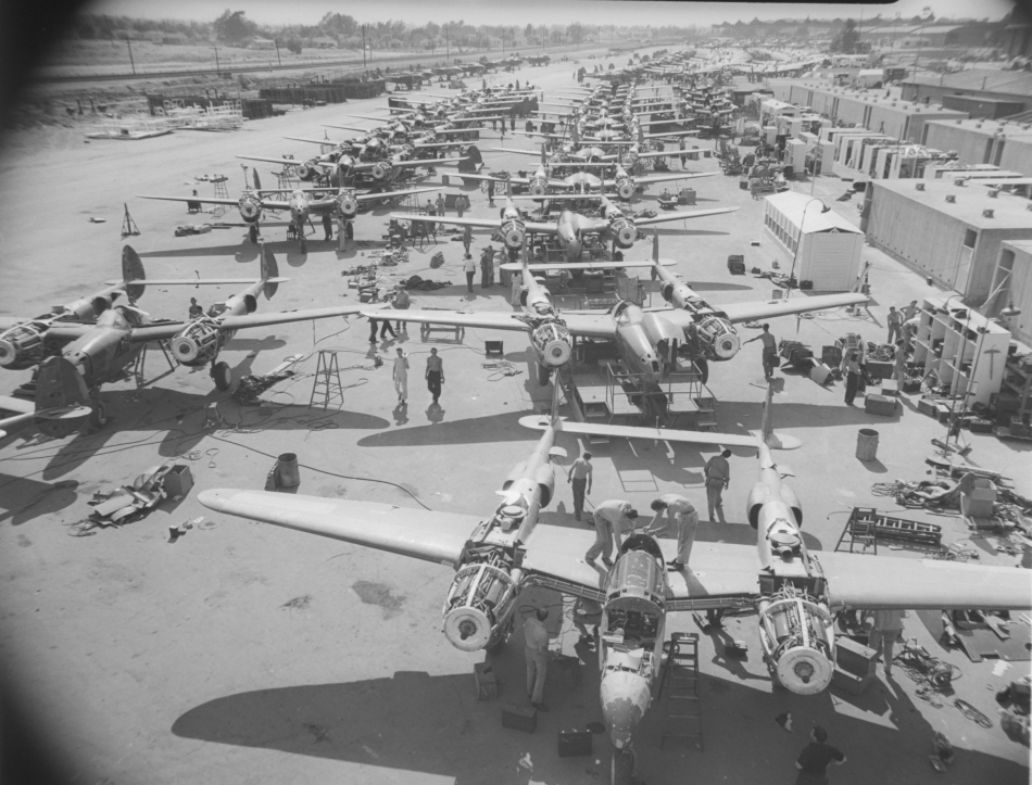 美洛-马公司P-38战机老照片展示二战美国强大