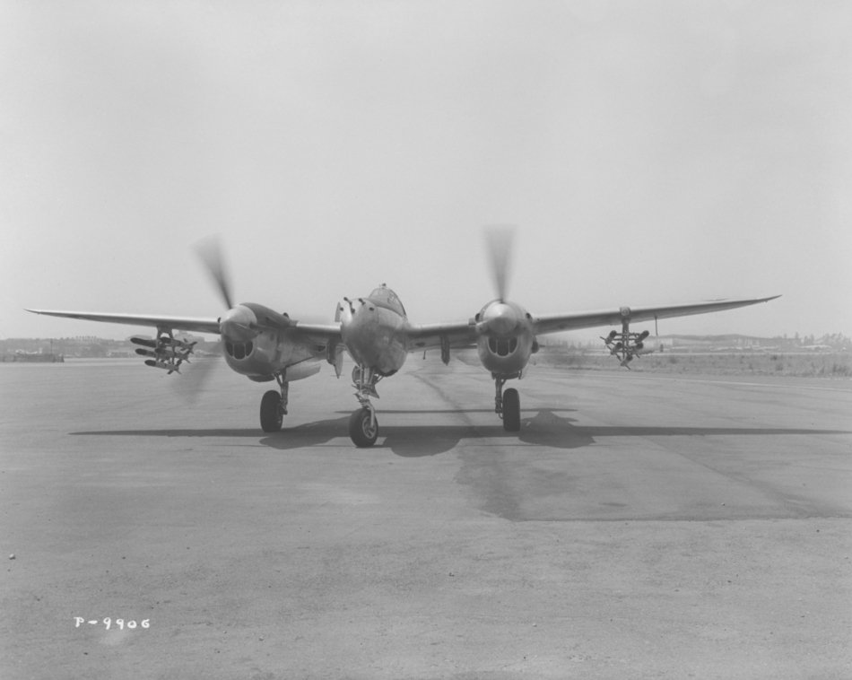 美洛-马公司P-38战机老照片展示二战美国强大