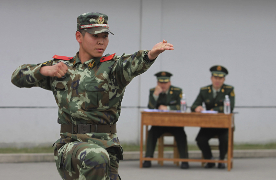 浙江武警总队直属支队120余名战士竞选初级士