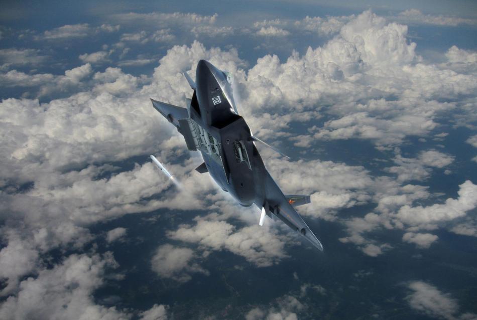 網友制作精美殲20戰機爬升空射導彈CG圖