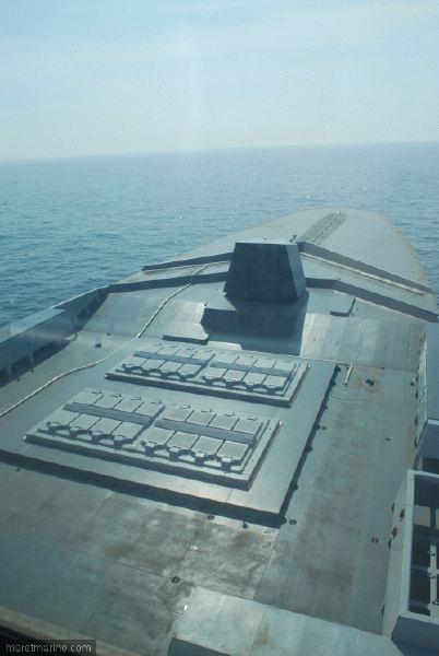 法FREMM级隐身新护阿基坦号布局简洁舰型太帅