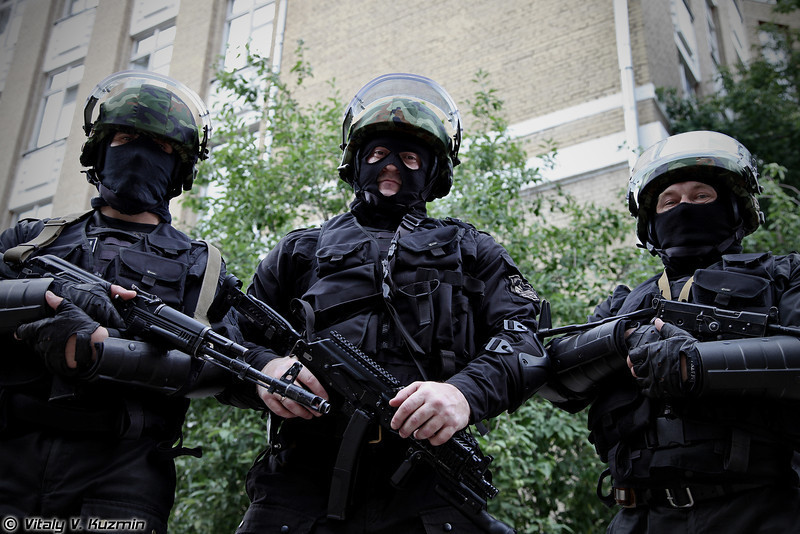 怎么才能当特警队 207_89286_564124.jpg