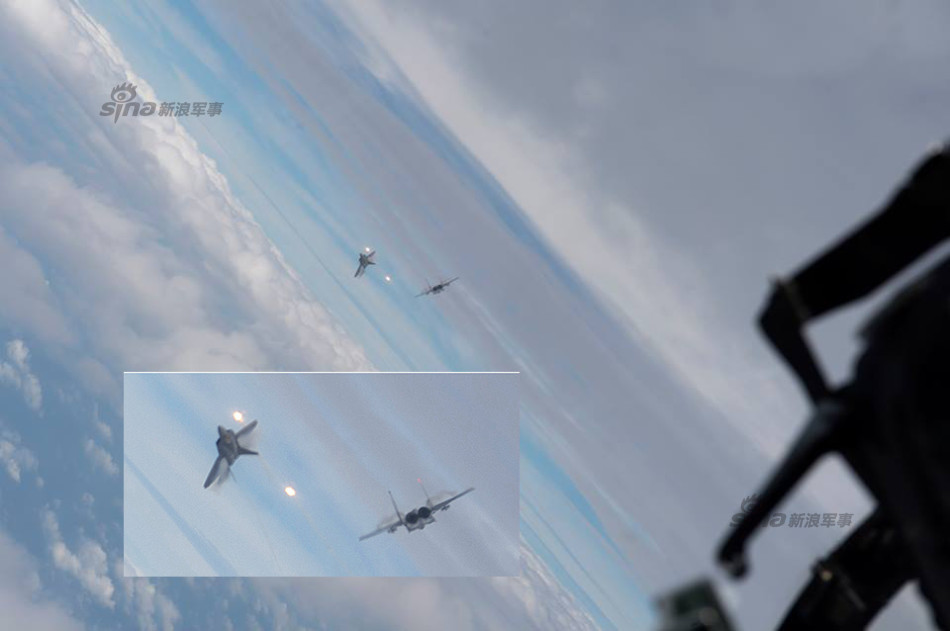 【朗報】F-15最強説 現時点で無敵と称されるF-22にドッグファイトで勝利