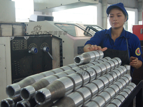 越南自曝军工厂内部炮弹生产线弹壳生产线