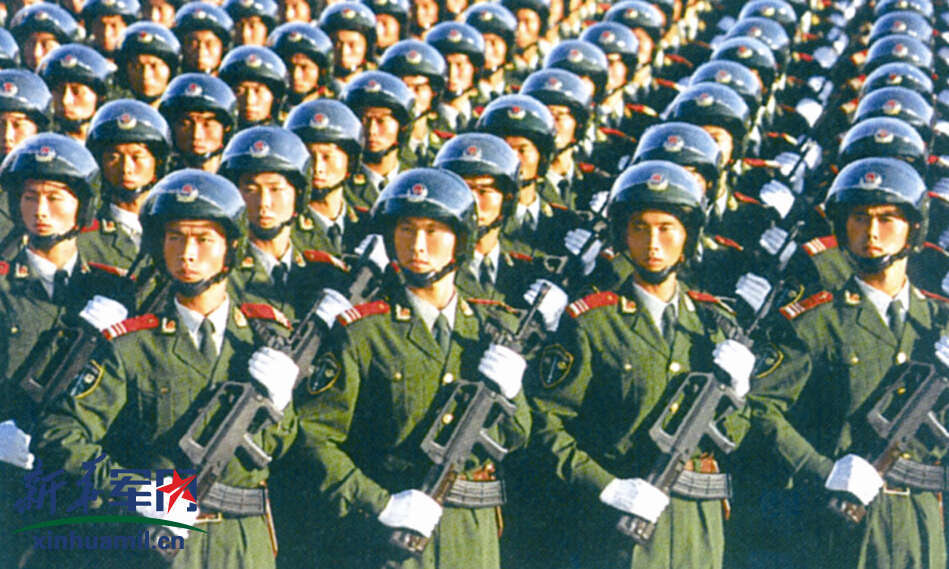 1999年国庆大阅兵旧照回顾:东风31导弹首亮相_高清