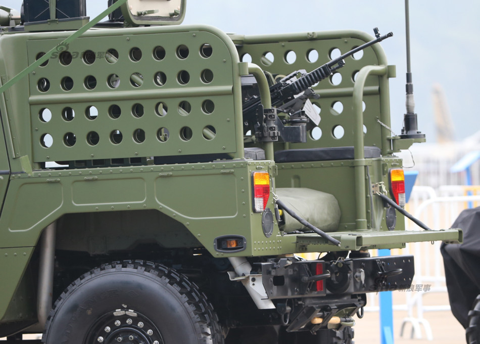 曝国产csk2000伞兵突击车